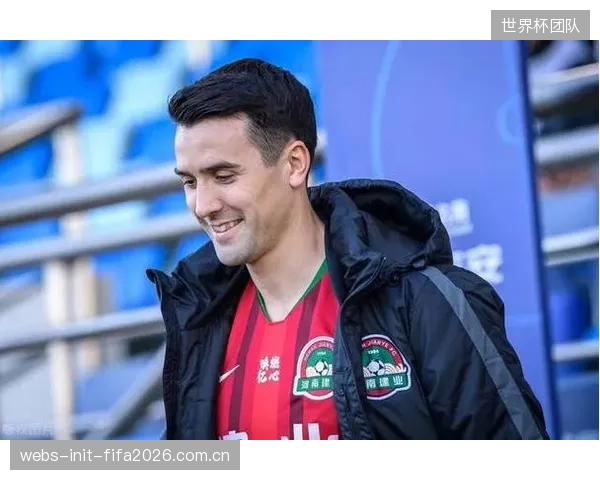 开罗国民后卫阿卜杜勒莫内姆是埃及防线的核心,他的状态将直接影响球队的防守质量。 开罗国民后卫阿卜杜勒莫内姆是埃及防线的核心,他的状态将直接影响球队的防守质量。
